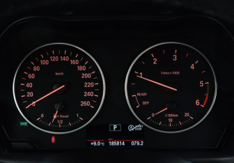 Подержанный автомобиль BMW X1 2016 года (13 фото)