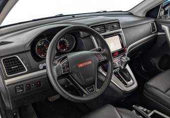 Подержанный автомобиль Haval H6 2018 года (15 фото)