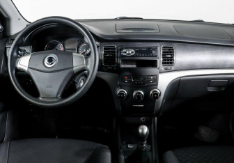 Подержанный автомобиль SsangYong Actyon 2012 года (9 фото)