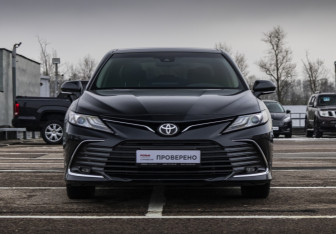 Подержанный автомобиль Toyota Camry Sedan 2023 года (2 фото)
