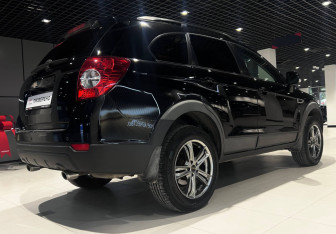 Подержанный автомобиль Chevrolet Captiva 2012 года (4 фото)