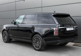 Подержанный автомобиль Land Rover Range Rover 2019 года (6 фото)