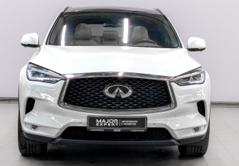 Подержанный автомобиль Infiniti QX50 2021 года (2 фото)