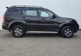 Подержанный автомобиль SsangYong Rexton 2008 года (4 фото)