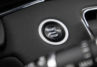 Подержанный автомобиль Land Rover Range Rover Evoque 2019 года (23 фото)