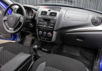 Подержанный автомобиль LADA (ВАЗ) Granta Liftback 2021 года (10 фото)