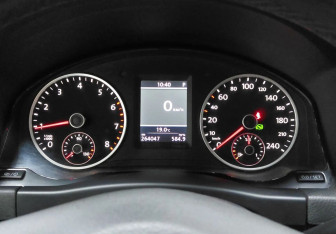 Подержанный автомобиль Volkswagen Tiguan 2012 года (14 фото)