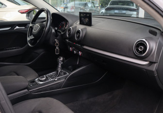 Подержанный автомобиль Audi A3 Sedan 2015 года (7 фото)