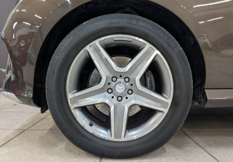 Подержанный автомобиль Mercedes-Benz GLE 2016 года (12 фото)