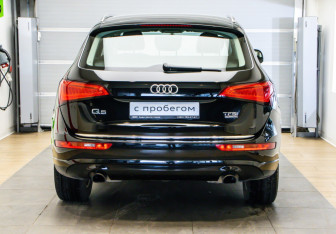 Подержанный автомобиль Audi Q5 2015 года (5 фото)