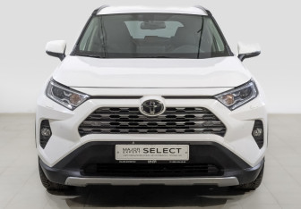 Подержанный автомобиль Toyota RAV4 2021 года (2 фото)