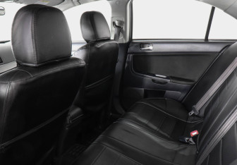Подержанный автомобиль Mitsubishi Lancer Sedan 2008 года (12 фото)