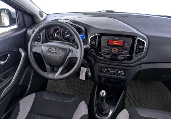 Подержанный автомобиль LADA (ВАЗ) XRAY 2018 года (27 фото)