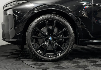 Новый BMW X7 2025 (7 фото)
