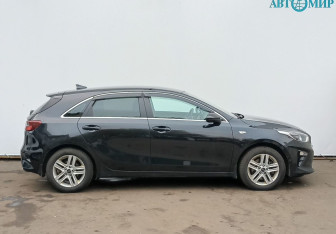 Подержанный автомобиль Kia Ceed Hatchback 2018 года (4 фото)