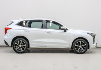 Подержанный автомобиль Haval Jolion 2022 года (4 фото)