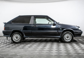 Подержанный автомобиль LADA (ВАЗ) 2113 2008 года (4 фото)