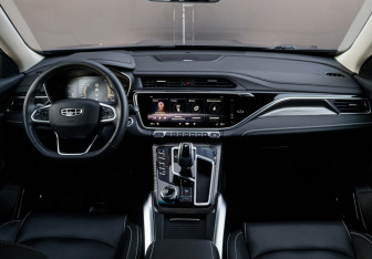 Подержанный автомобиль Geely Atlas Pro 2022 года (10 фото)