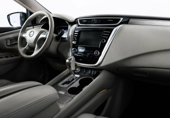 Подержанный автомобиль Nissan Murano Suv 2016 года (6 фото)