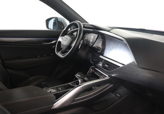 Подержанный автомобиль Geely Tugella 2022 года (9 фото)