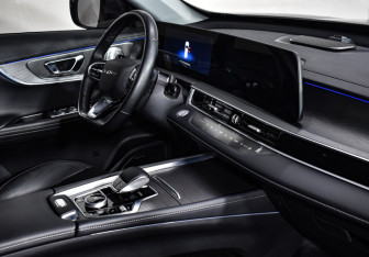 Подержанный автомобиль Chery Tiggo 8 Pro Max 2023 года (13 фото)