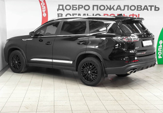 Подержанный автомобиль Chery Tiggo 8 Pro Max 2022 года (6 фото)