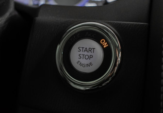 Подержанный автомобиль Infiniti QX80 2018 года (19 фото)