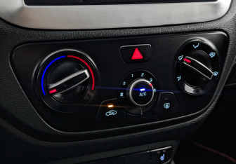 Подержанный автомобиль Hyundai Solaris Sedan 2020 года (20 фото)