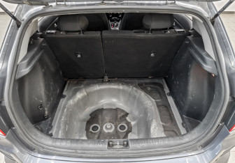 Подержанный автомобиль Kia Rio Hatchback 2021 года (10 фото)