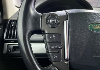 Подержанный автомобиль Land Rover Freelander 2013 года (16 фото)