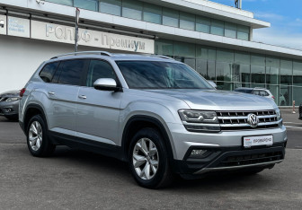 Подержанный автомобиль Volkswagen Teramont 2018 года (3 фото)