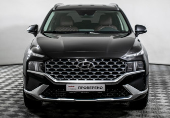 Подержанный автомобиль Hyundai Santa Fe 2021 года (2 фото)