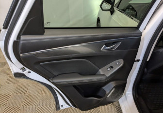 Подержанный автомобиль Haval Jolion 2022 года (28 фото)