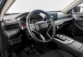 Подержанный автомобиль Haval Jolion 2022 года (16 фото)