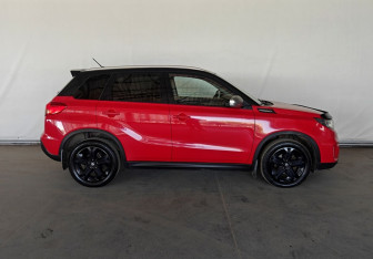 Подержанный автомобиль Suzuki Vitara 2016 года (8 фото)