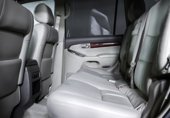 Подержанный автомобиль Toyota Land Cruiser Prado 2007 года (11 фото)