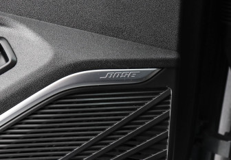 Подержанный автомобиль Geely Monjaro 2024 года (18 фото)