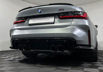 Подержанный автомобиль BMW M3 Sedan 2025 года (28 фото)