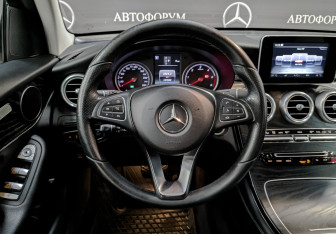 Подержанный автомобиль Mercedes-Benz GLC Coupe 2017 года (22 фото)