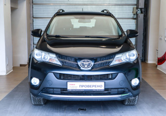 Подержанный автомобиль Toyota RAV4 2012 года (2 фото)