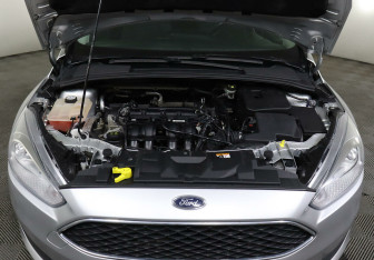 Подержанный автомобиль Ford Focus Hatchback 2017 года (5 фото)