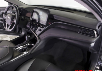 Подержанный автомобиль Toyota Camry Sedan 2023 года (9 фото)