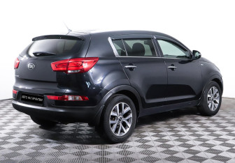 Подержанный автомобиль Kia Sportage 2015 года (5 фото)
