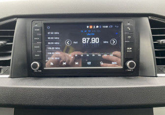 Подержанный автомобиль УАЗ Patriot 2018 года (14 фото)