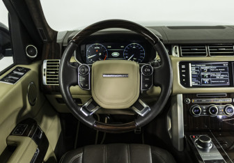 Подержанный автомобиль Land Rover Range Rover 2014 года (15 фото)
