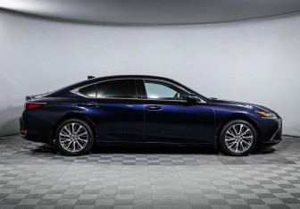Подержанный автомобиль Lexus ES 2020 года (4 фото)
