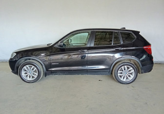 Подержанный автомобиль BMW X3 2013 года (8 фото)