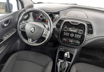 Подержанный автомобиль Renault Kaptur 2019 года (28 фото)