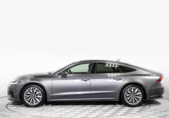 Подержанный автомобиль Audi A7 2018 года (8 фото)