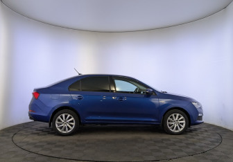 Подержанный автомобиль Skoda Rapid Liftback 2021 года (4 фото)